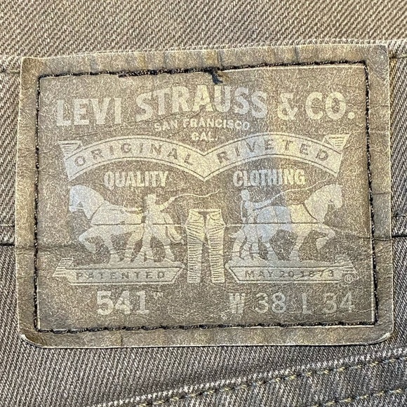 LEVI STRAUSS & CO. 541 MENS GRAY JEANS ZIP CLOSURE 65% COTTON 38W, 34L - Picture 15 of 17